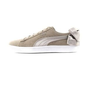 PUMA Suede Bow Sneakers Elephant Skin-Silver Cloud Size 6.5